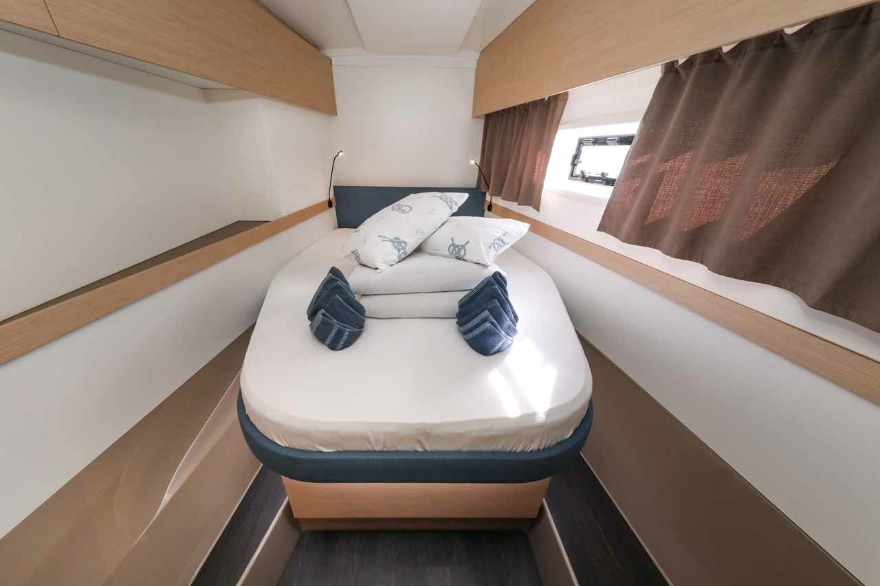 Fountaine Pajot Astrea 42 | Alchiba