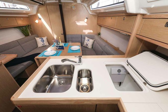 Bavaria Cruiser 37 | Pura Vida