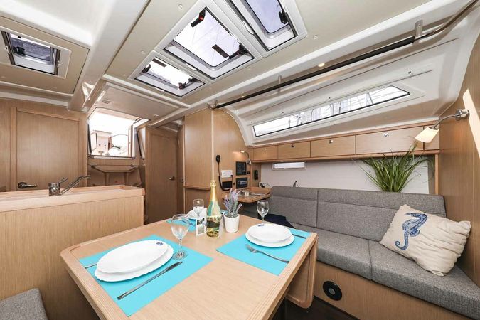 Bavaria Cruiser 37 | Pura Vida