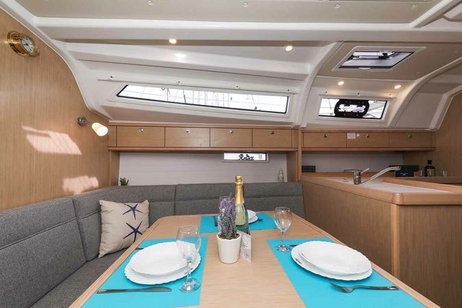 Bavaria Cruiser 37 | Pura Vida