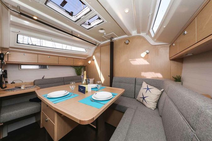 Bavaria Cruiser 37 | Pura Vida
