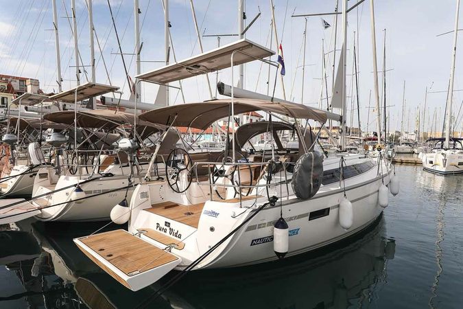 Bavaria Cruiser 37 | Pura Vida