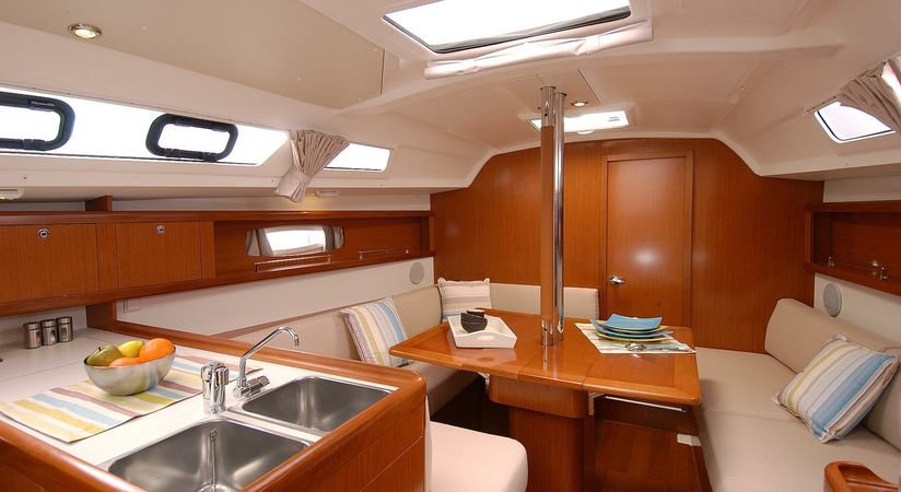 Beneteau Oceanis 34 | Tango