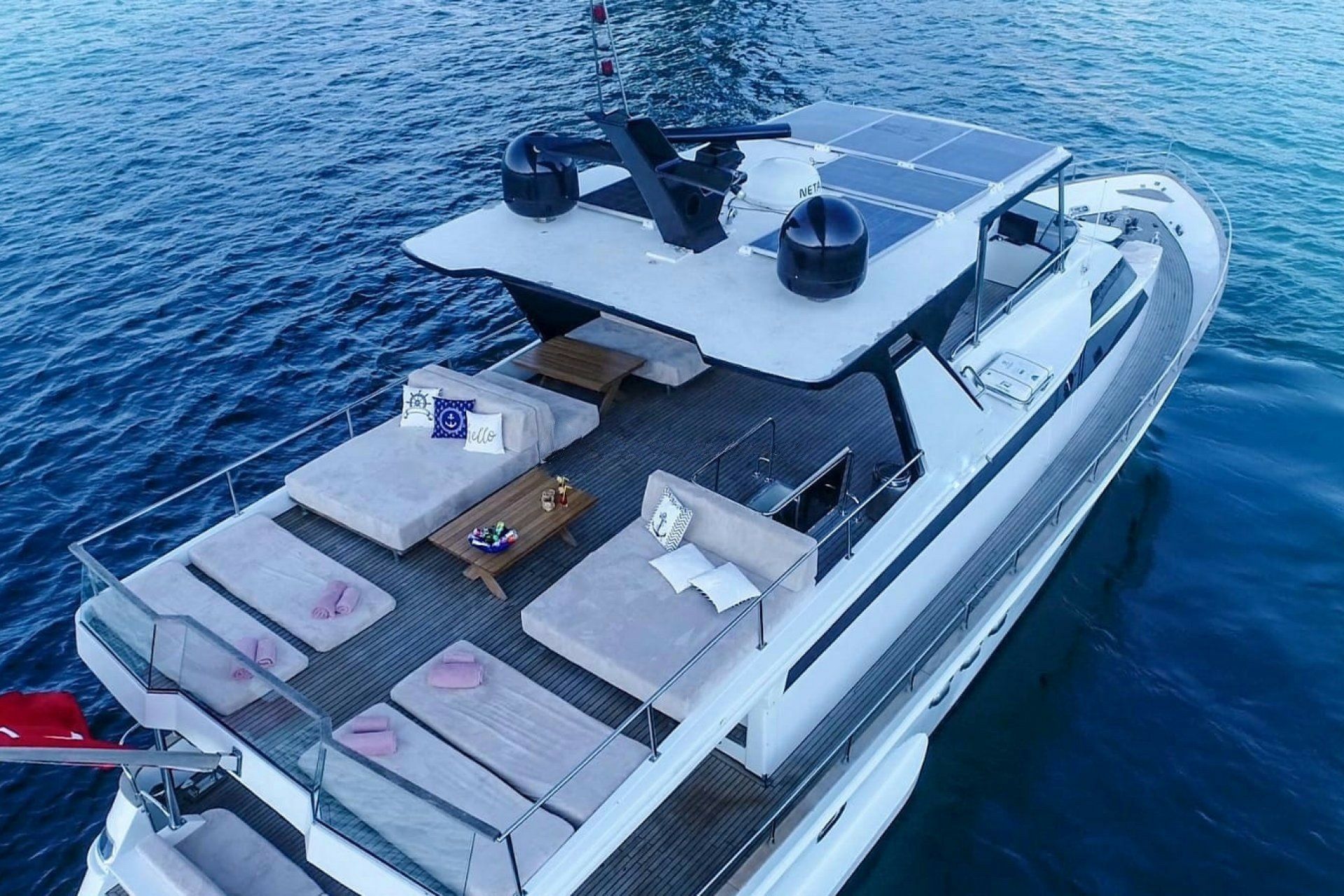 Custom Built 85 | Poseidon