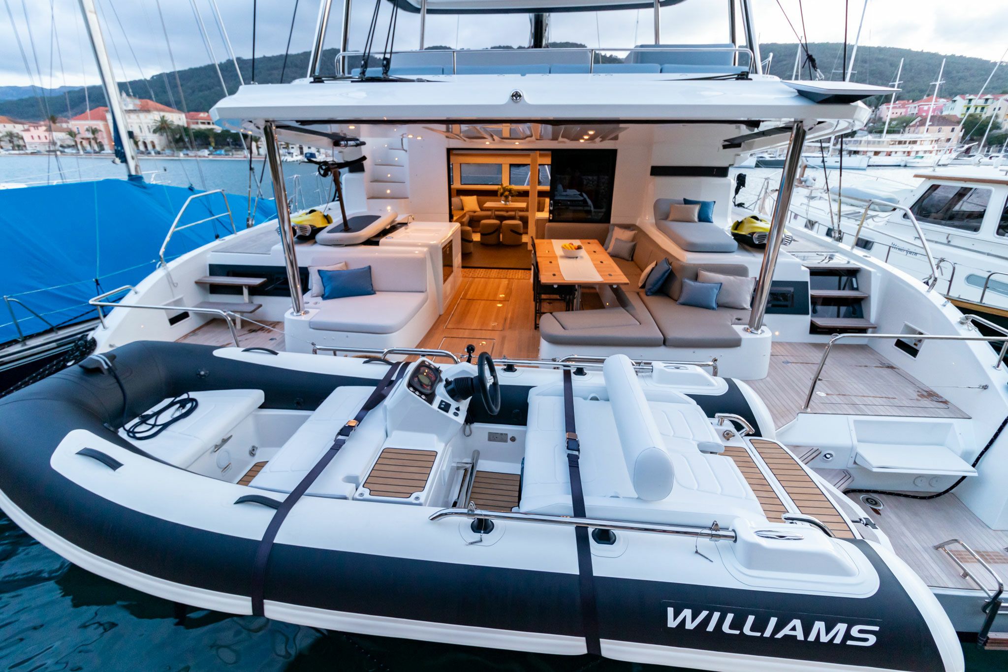 Lagoon 55 | Agenda 55
