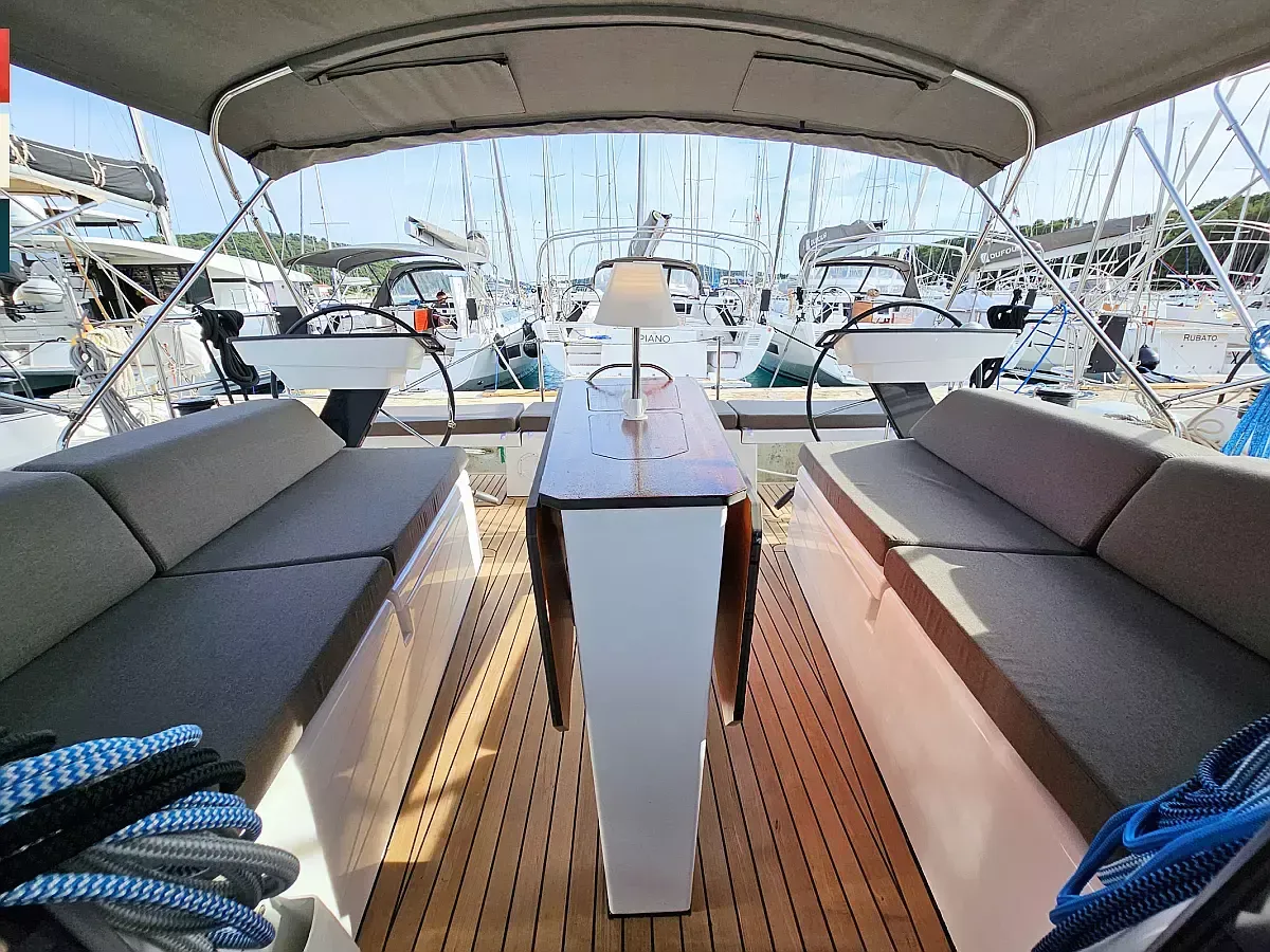 Dufour 41 | Ava