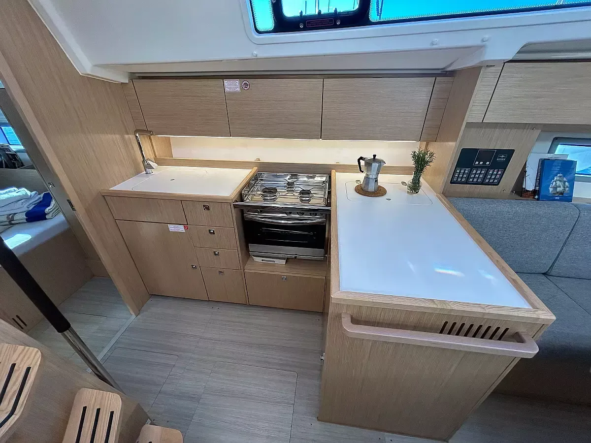 Bavaria C38 | Asterix