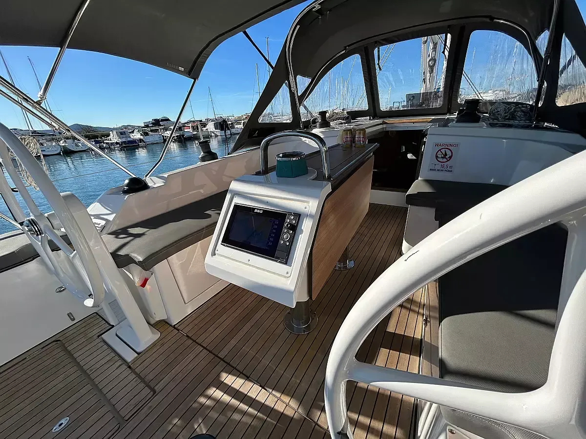 Bavaria C38 | Asterix