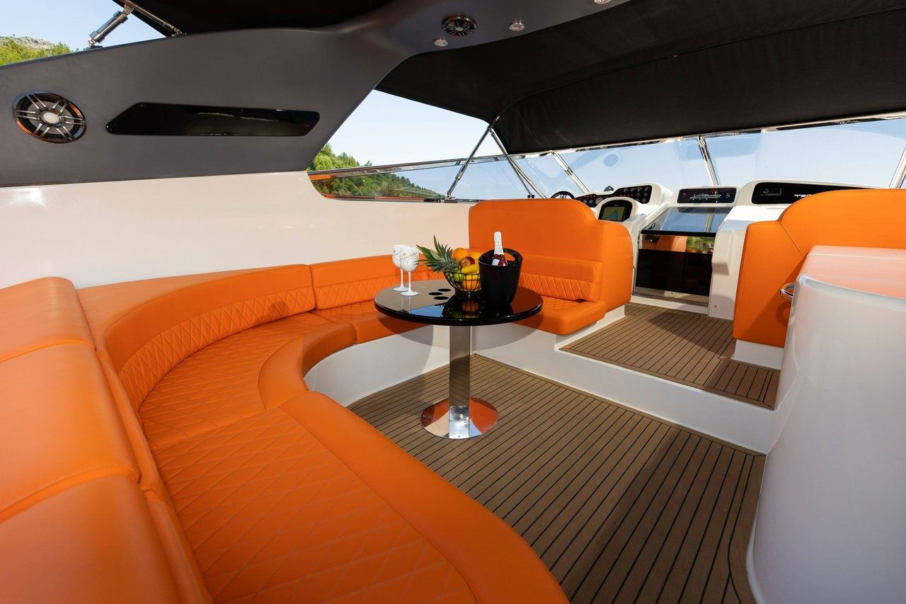 Tecnomar Madras 64 | Bond 007