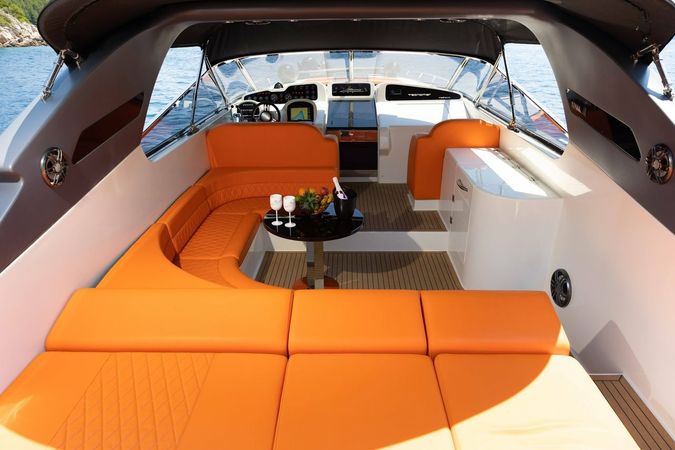 Tecnomar Madras 64 | Bond 007