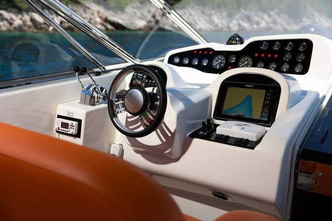 Tecnomar Madras 64 | Bond 007