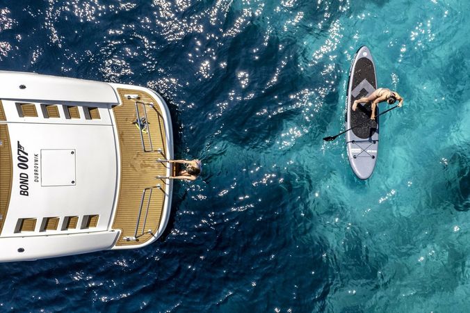 Tecnomar Madras 64 | Bond 007