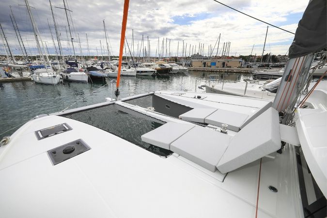 Excess 14 | Windhunter