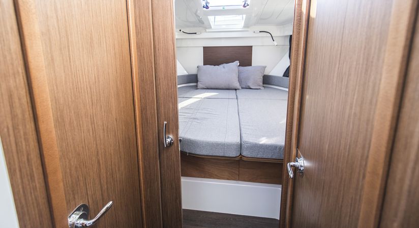 Beneteau Antares 9 | MiniOne