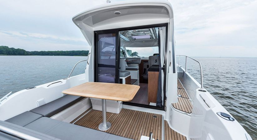 Beneteau Antares 9 | MiniOne
