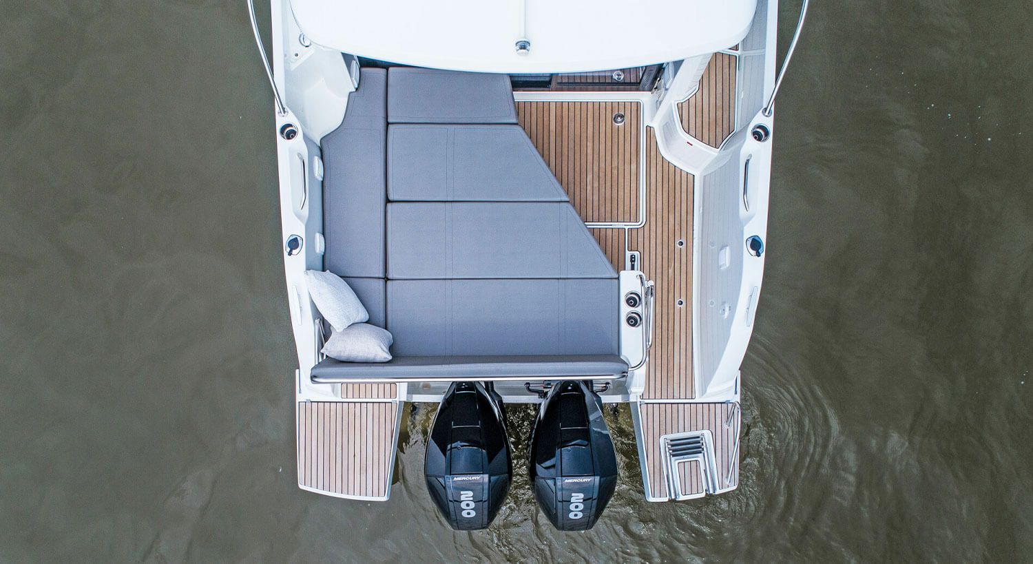 Beneteau Antares 9 | MiniOne