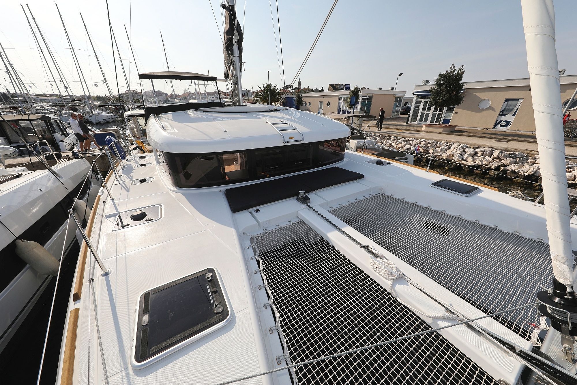 Lagoon 40 | Lipstick