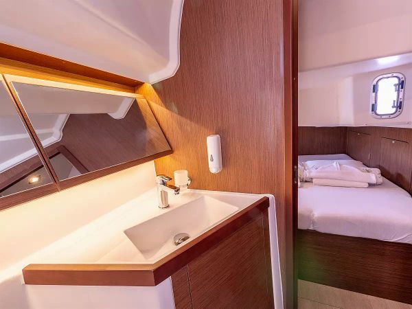 Beneteau Oceanis 40.1 | Mamma mia