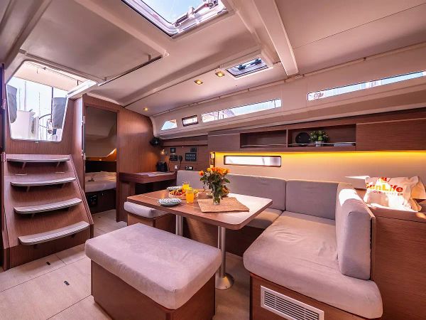 Beneteau Oceanis 40.1 | Mamma mia