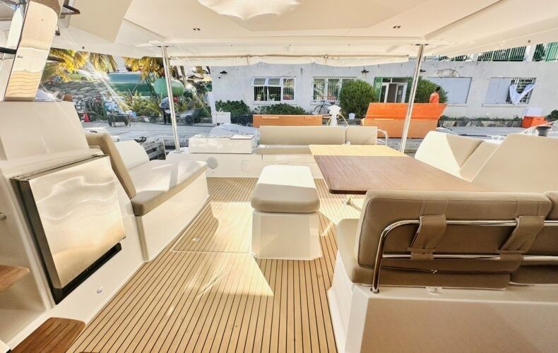 Fountaine Pajot Aura 51 | Big Big Plans