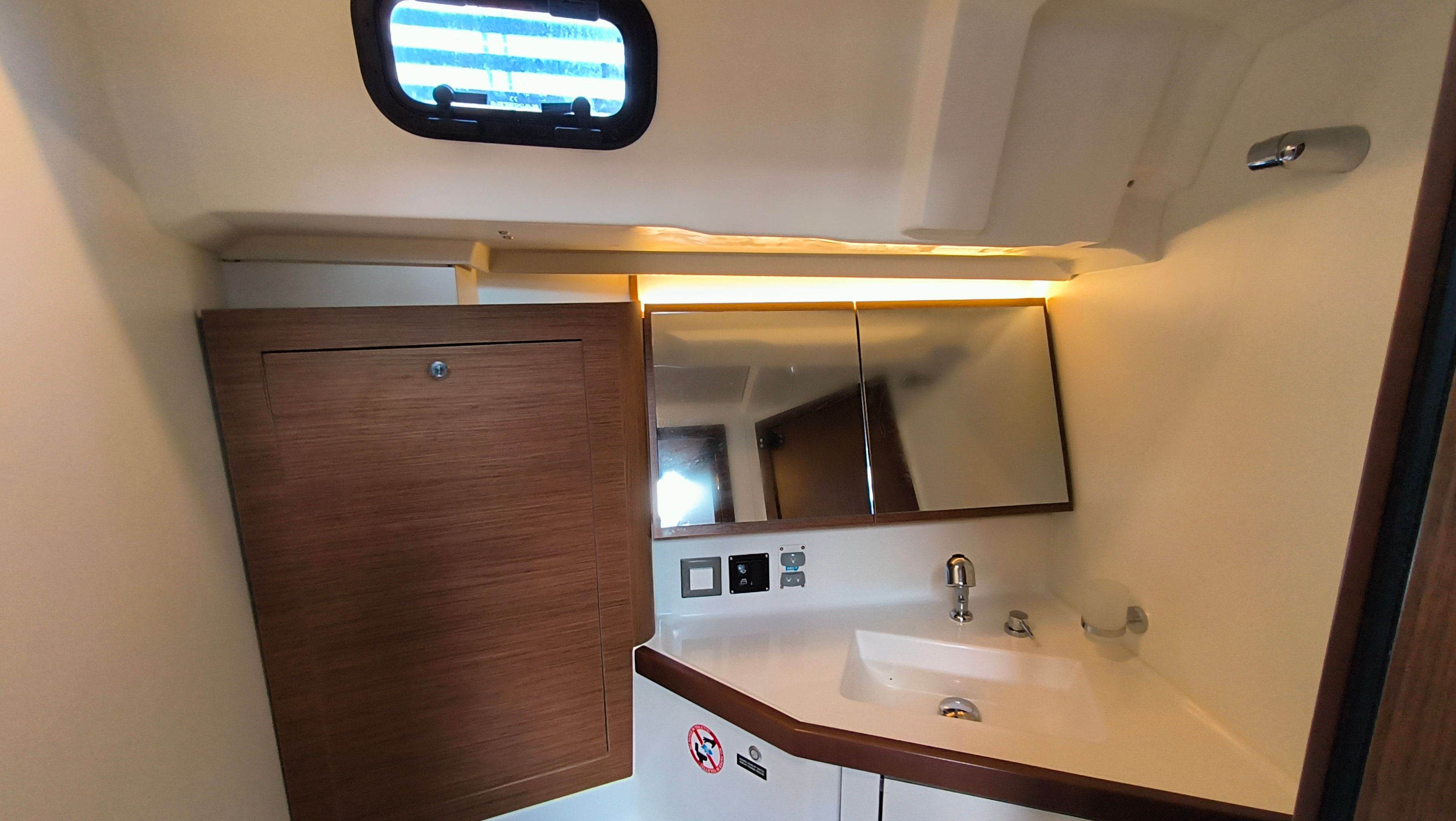 Beneteau Oceanis 46.1 | Momo