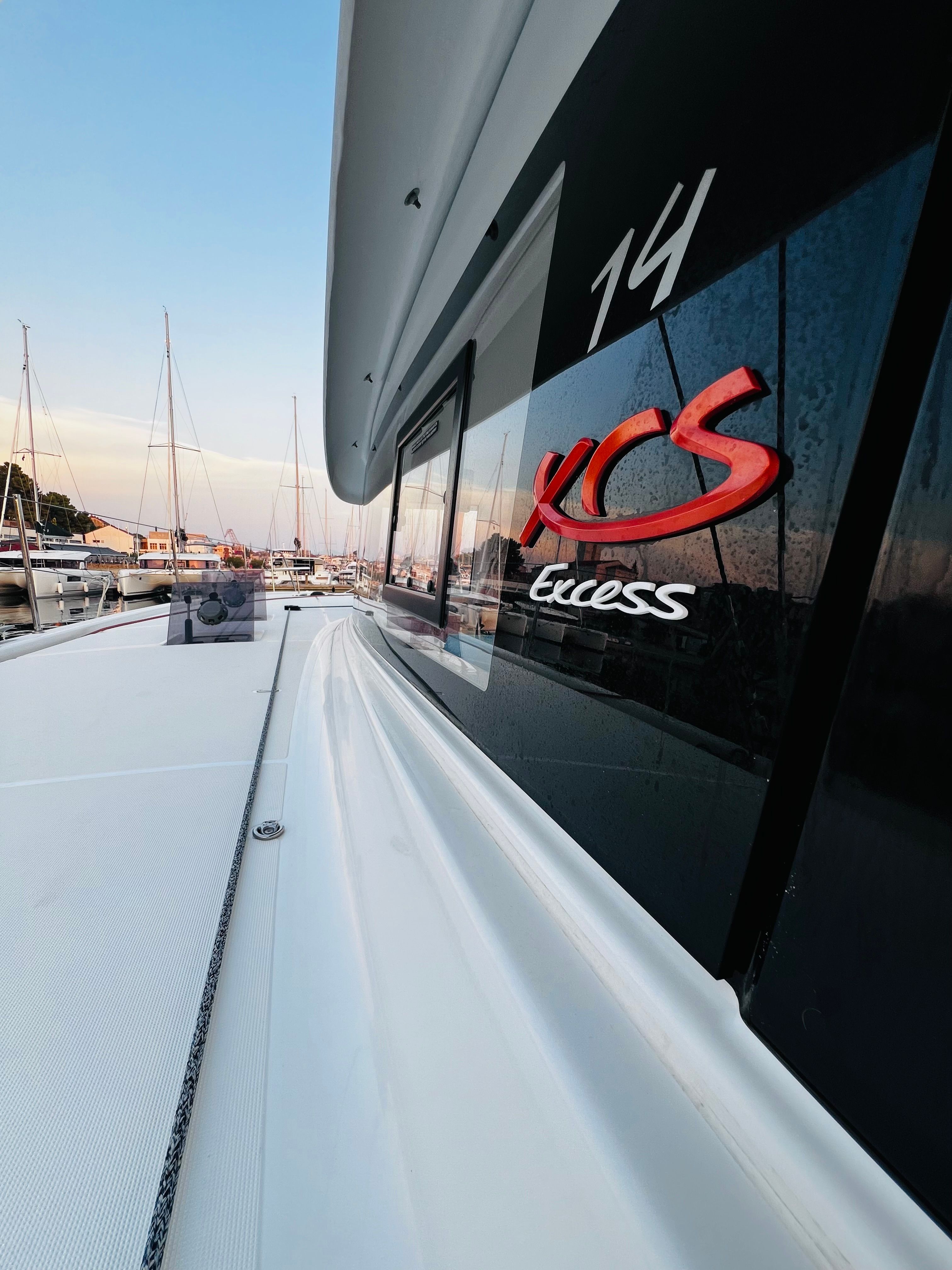 Excess 14 | Arabella