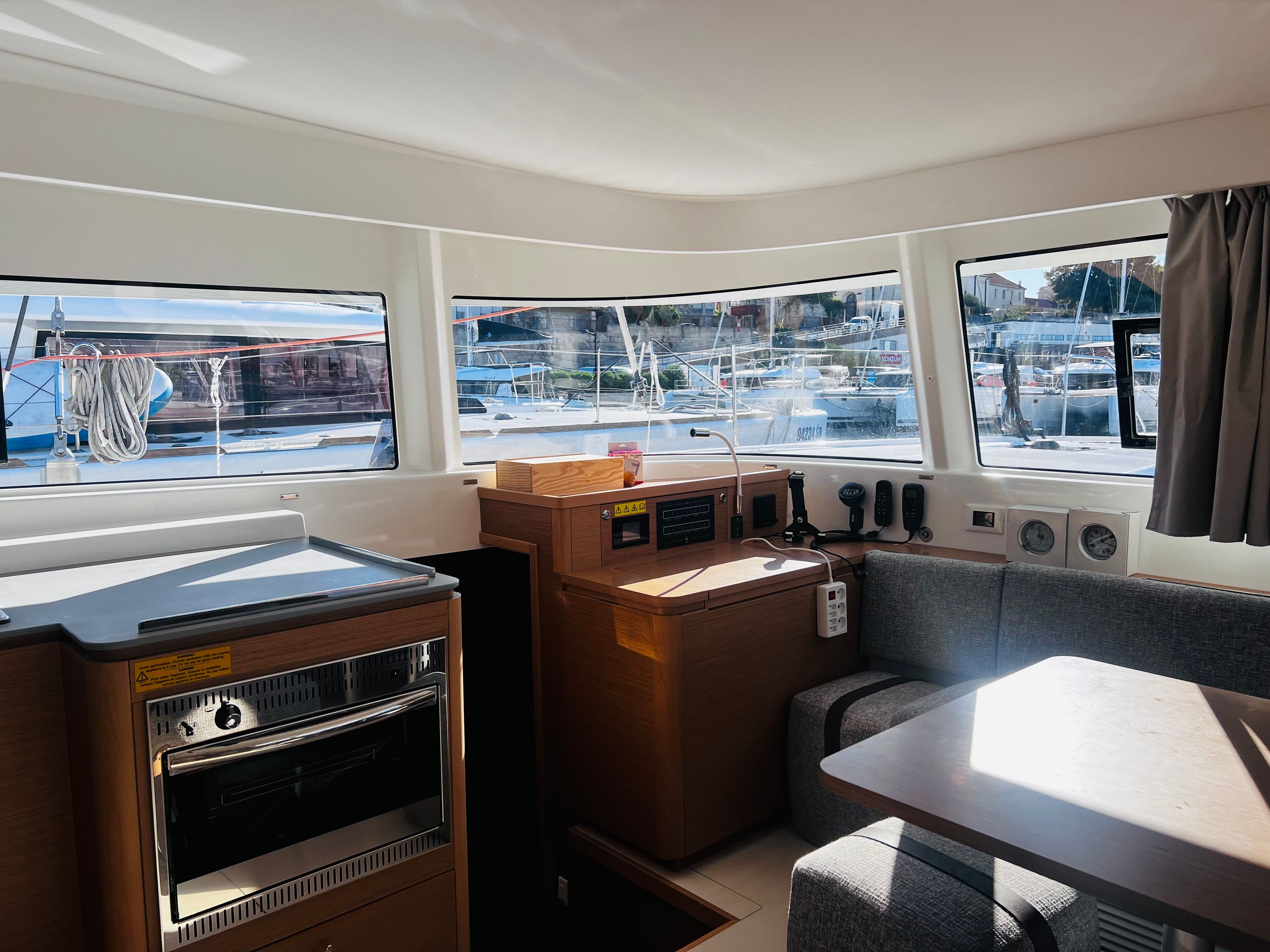 Excess 14 | Arabella