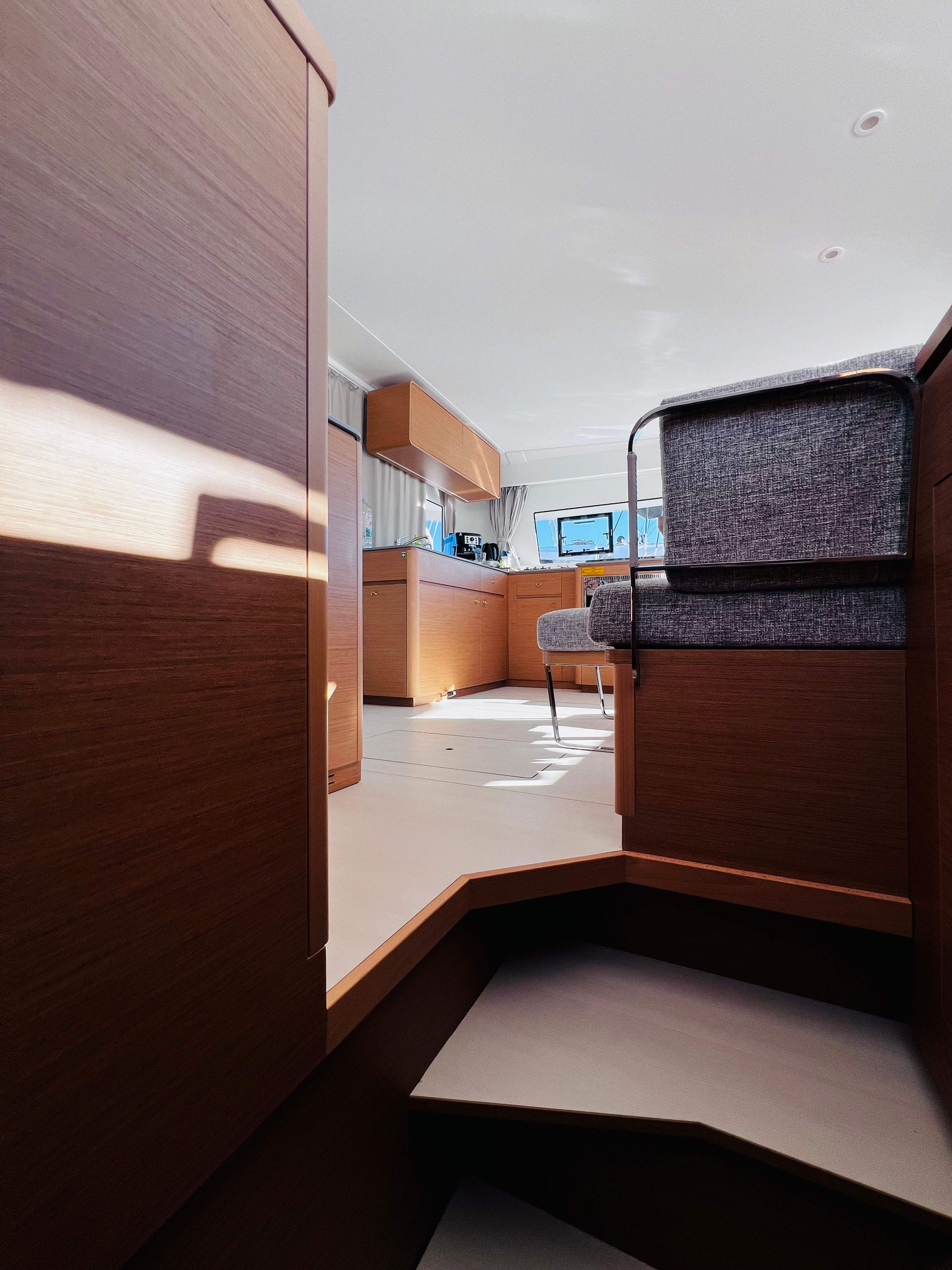 Excess 14 | Arabella