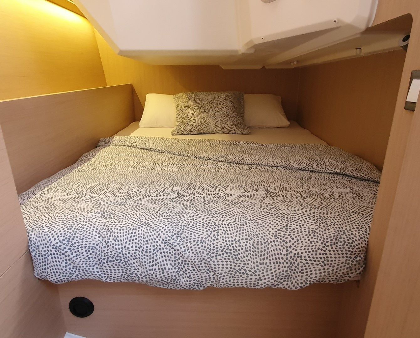 Beneteau Oceanis 37.1 | Breeze