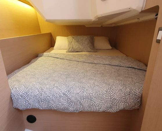 Beneteau Oceanis 37.1 | Breeze