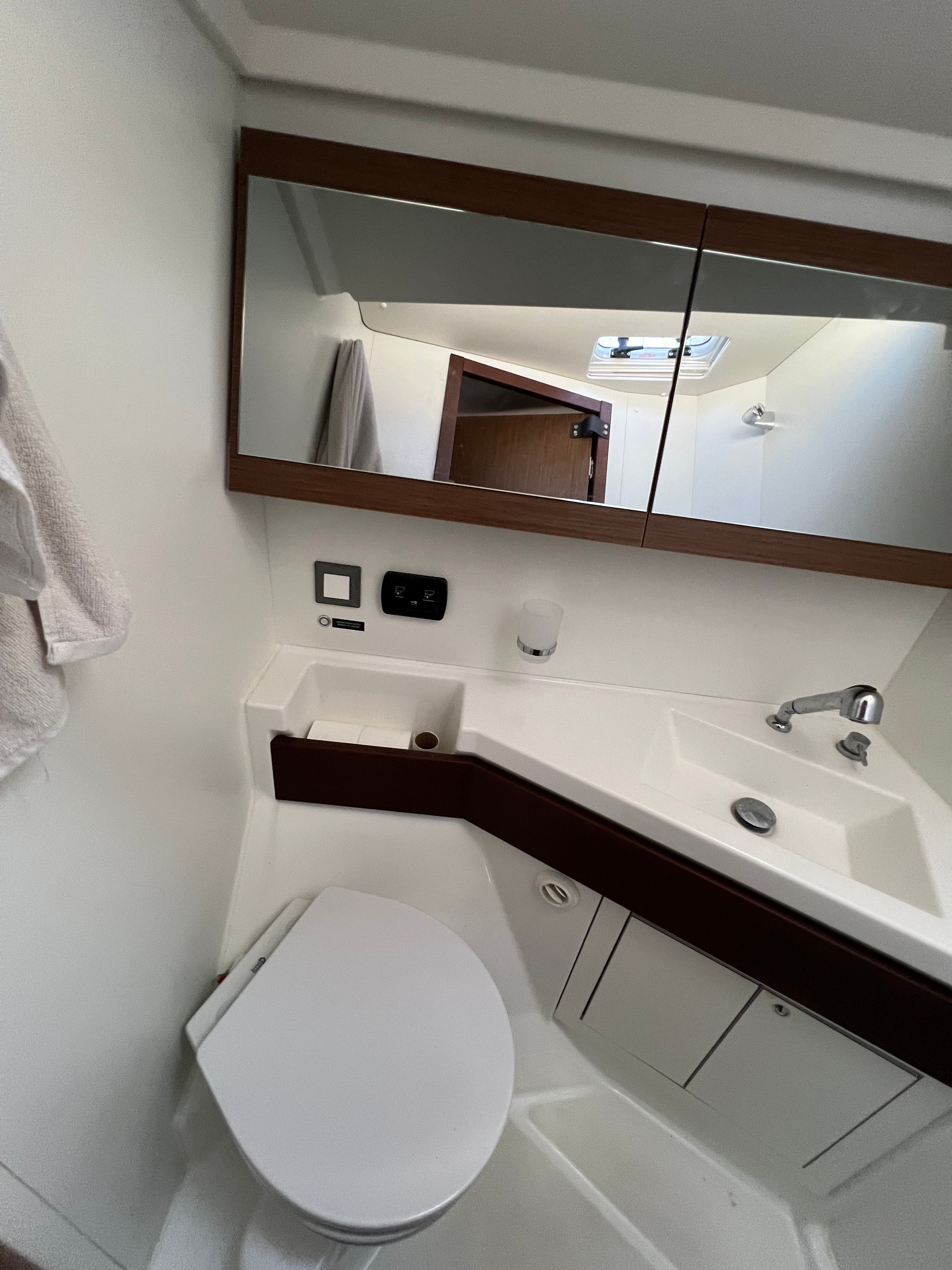 Beneteau Oceanis 46.1 | Dommie
