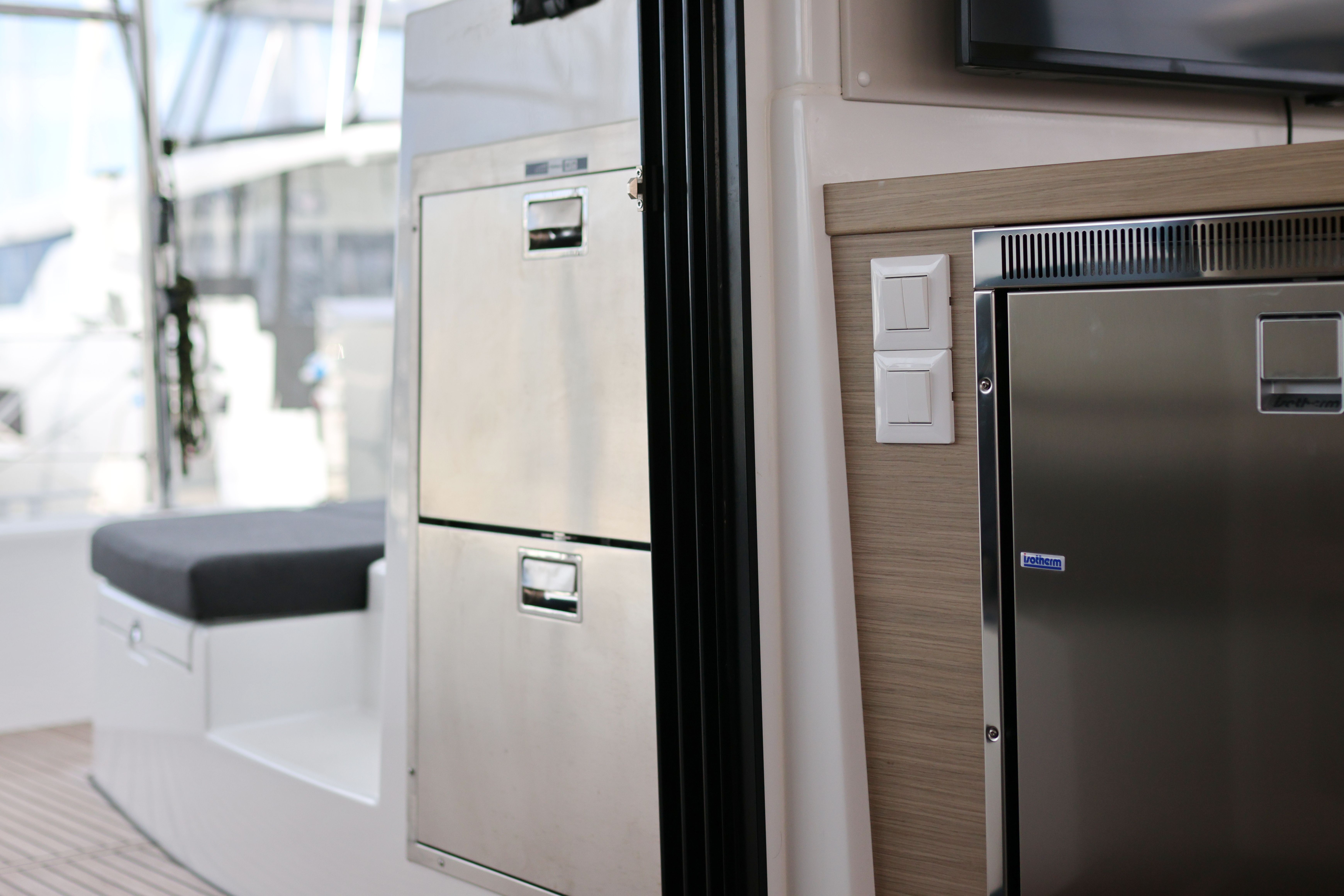 Lagoon 42 | Sperm Whale