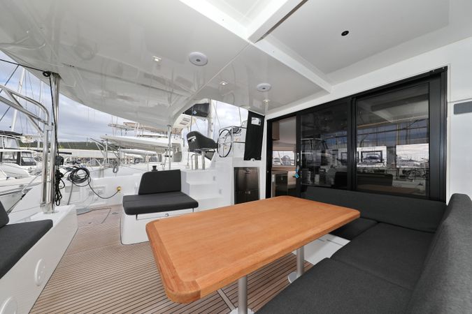 Lagoon 42 | Sperm Whale