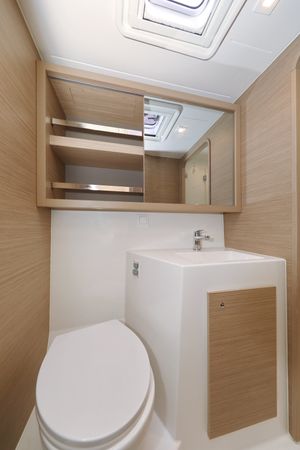 Lagoon 42 | Sperm Whale