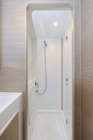 Lagoon 42 | Sperm Whale