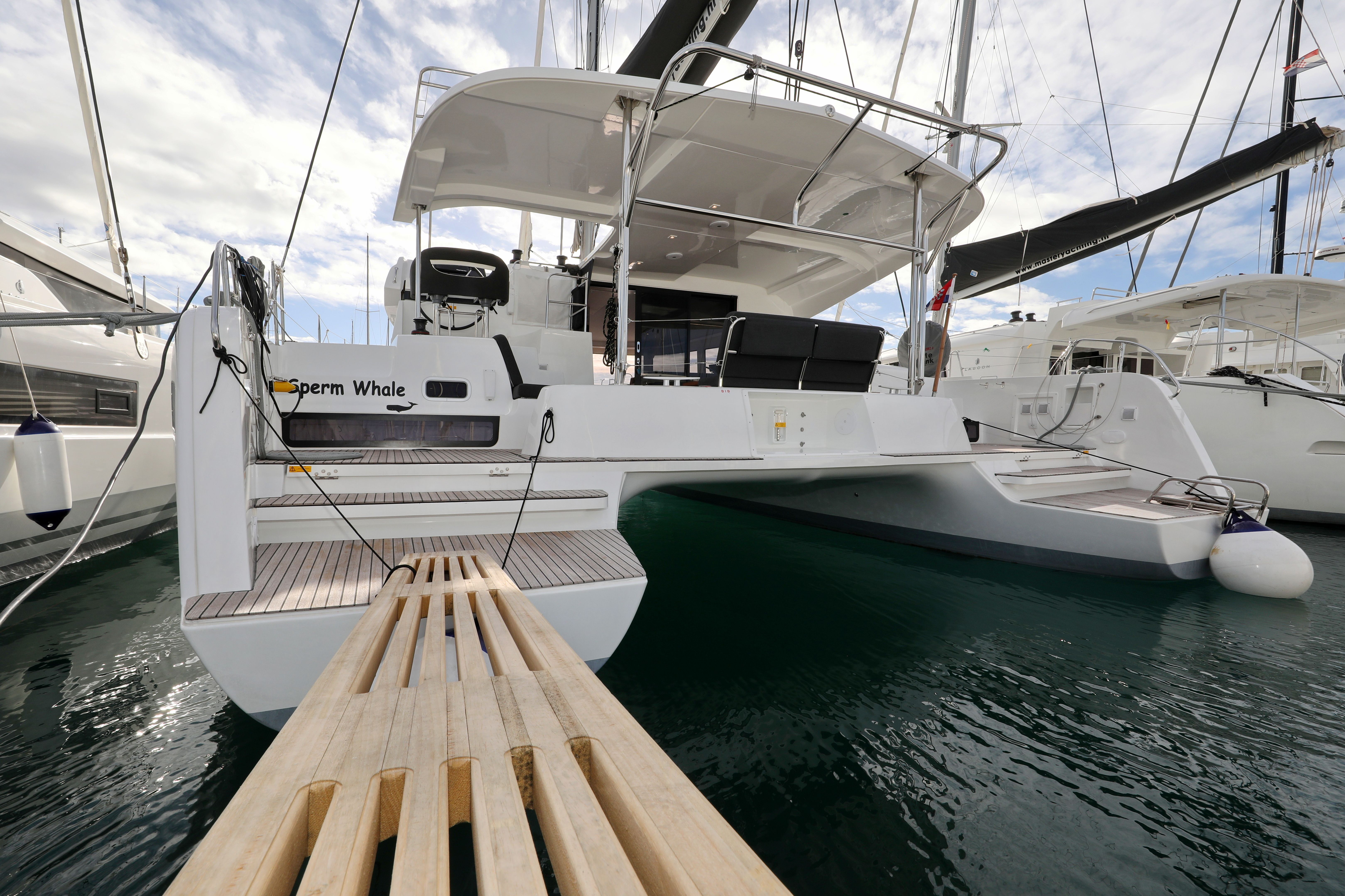 Lagoon 42 | Sperm Whale