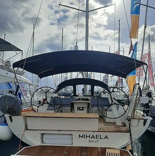 D and D Kufner 54 | Mihaela