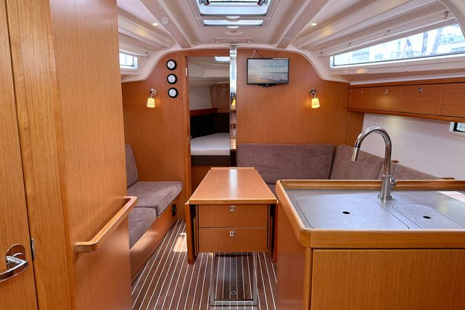 Bavaria Cruiser 37 | Helene