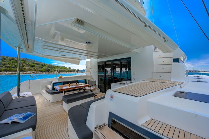 Lagoon 51 | Twin Joy +