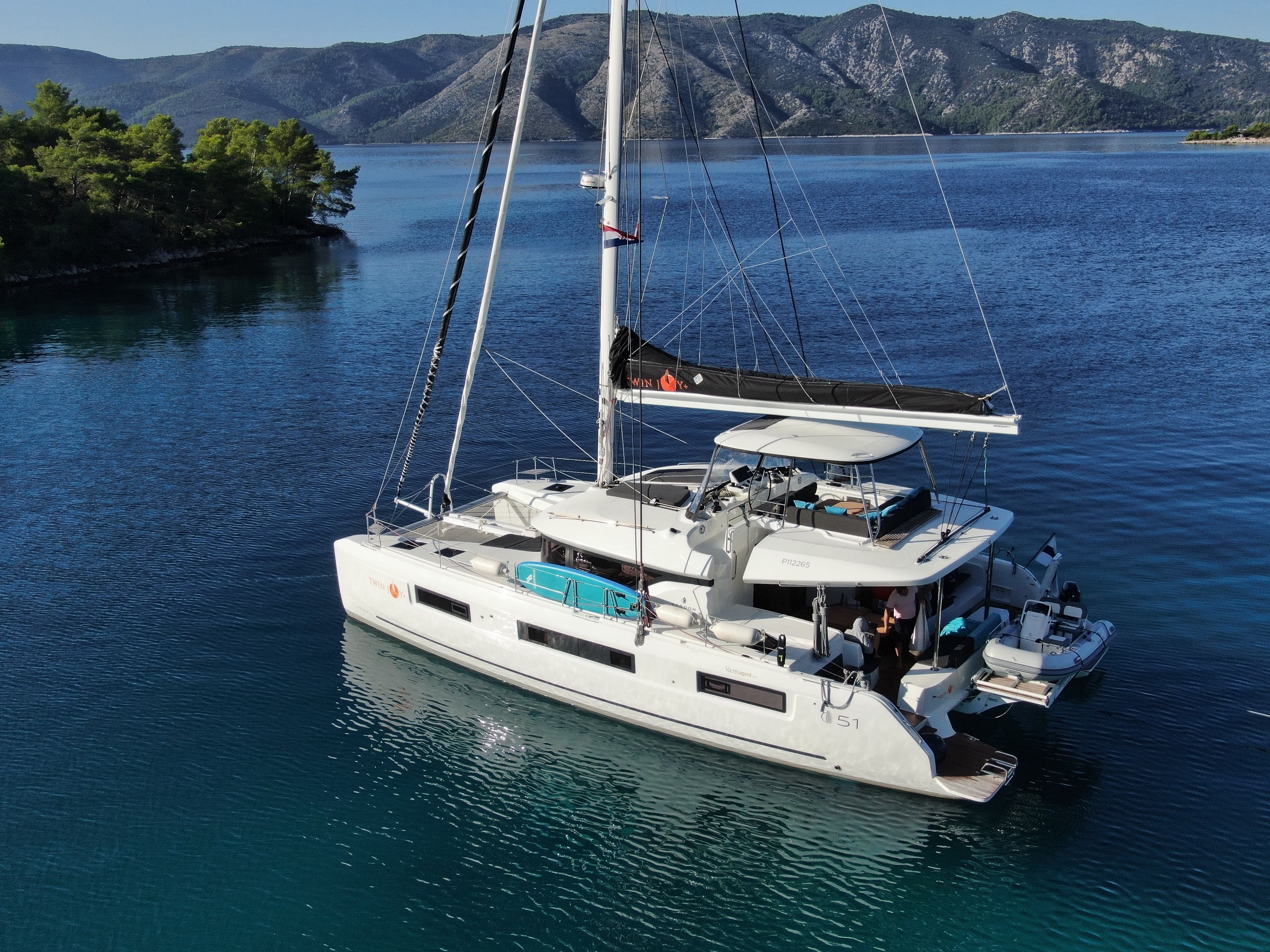 Lagoon 51 | Twin Joy +