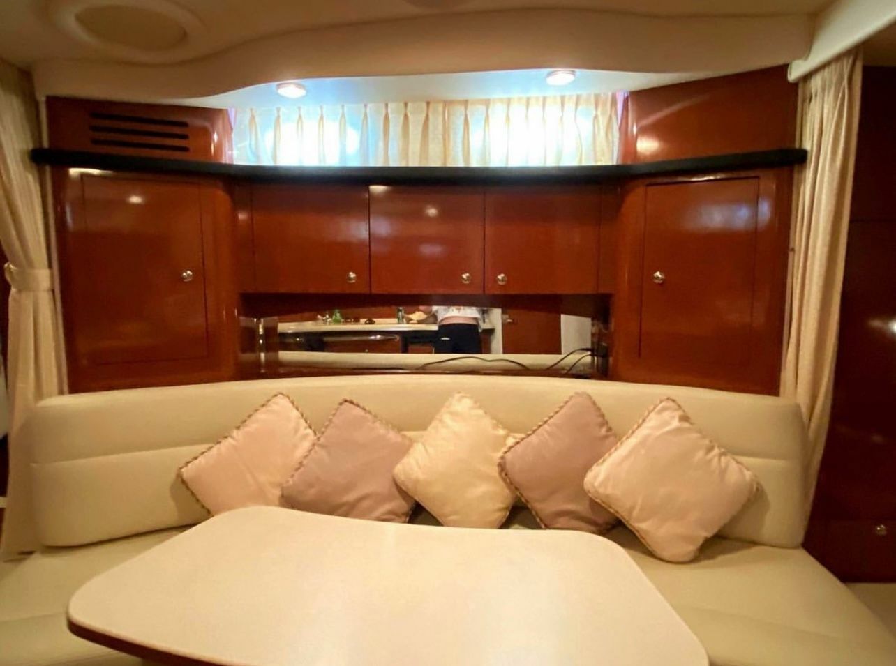 Sea Ray Sundancer 340 | Miami Boss