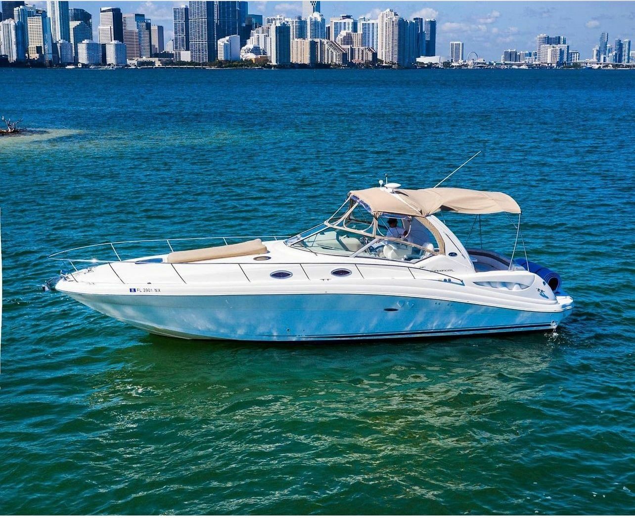 Sea Ray Sundancer 340 | Miami Boss