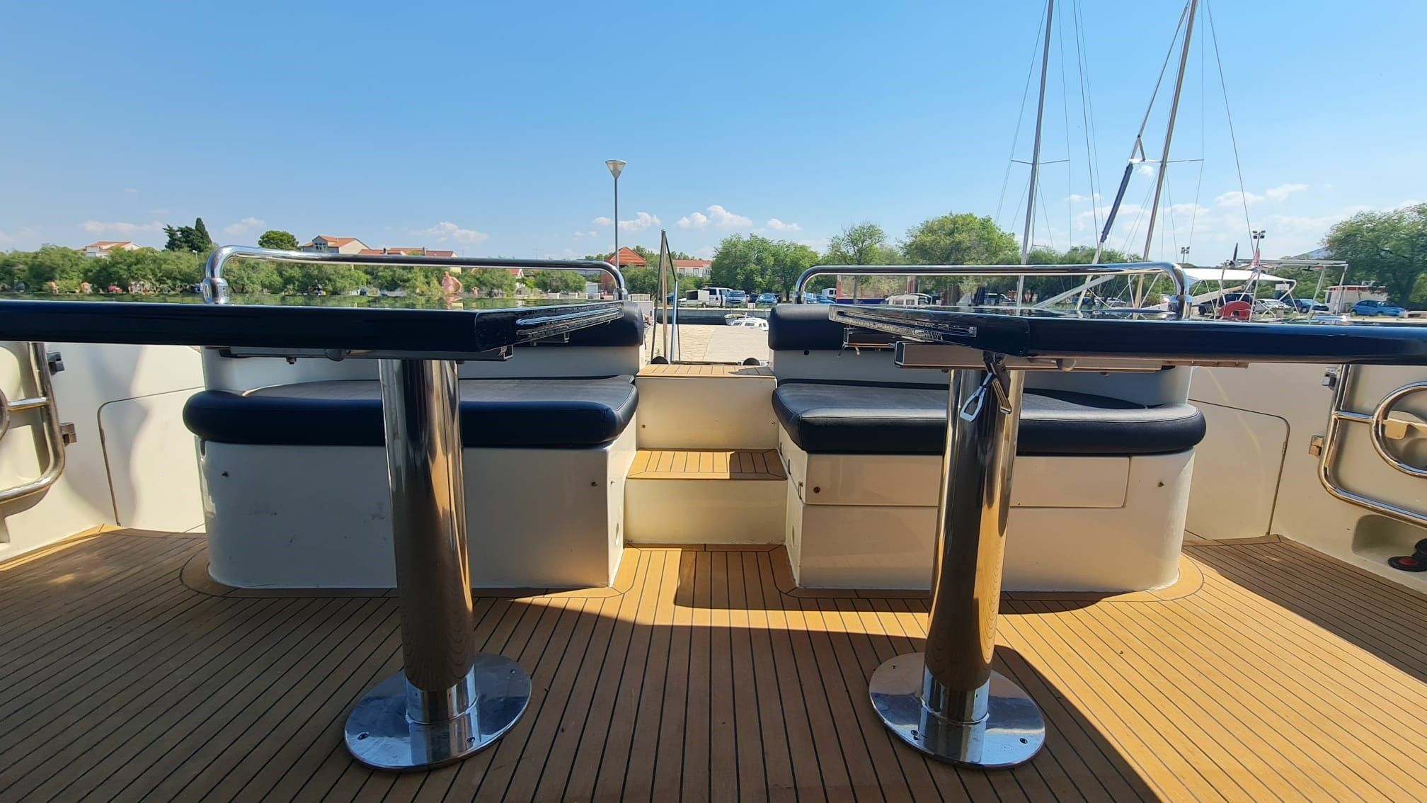 Nuvari 64 | Grey Cherry