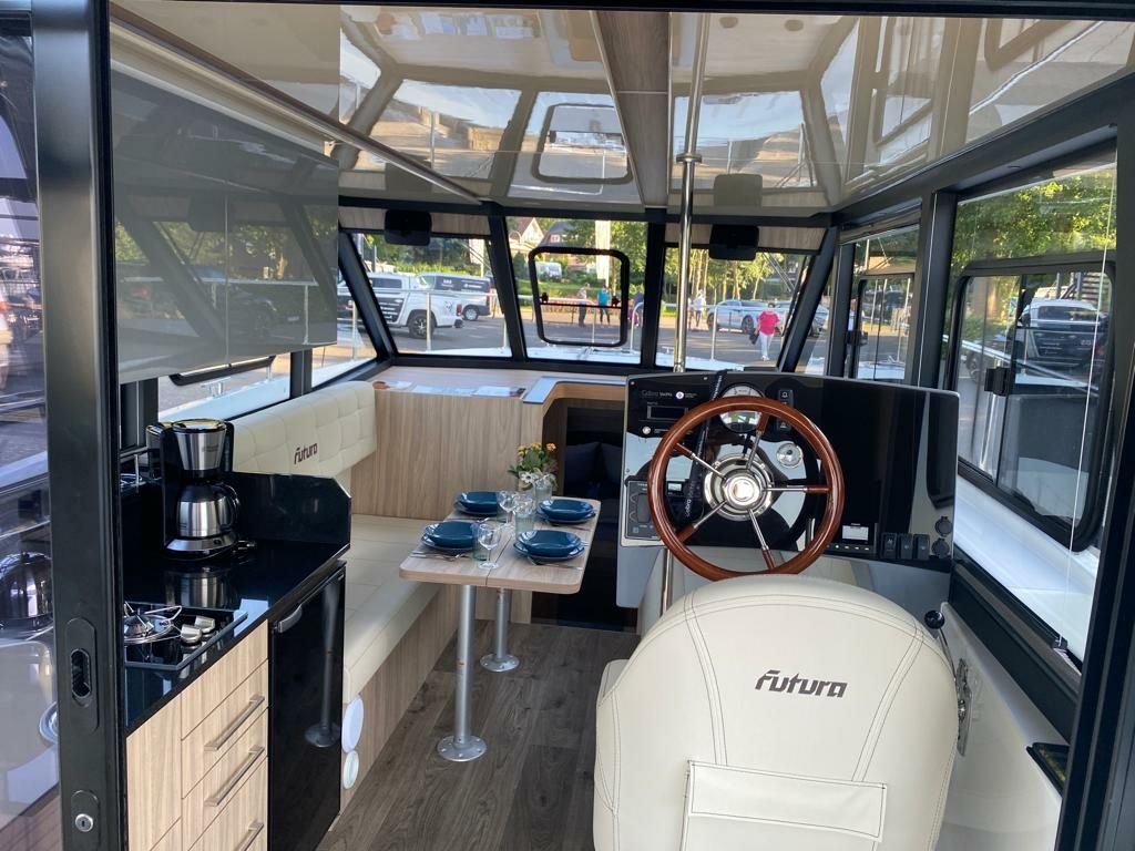 Futura 40 | Fleesenqueen Two