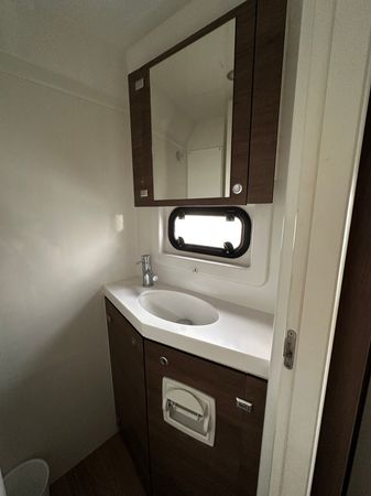 Bali 4.8 | Miss Lily