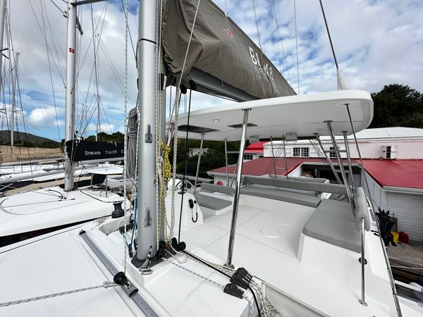 Bali 4.8 | Miss Lily