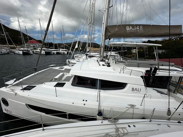 Bali 4.8 | Miss Lily