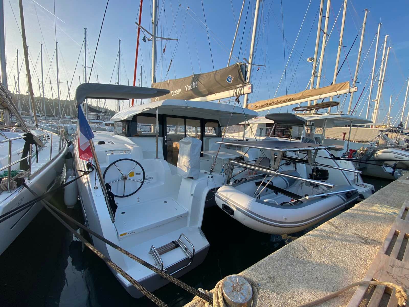 Excess 11 | Twinkling