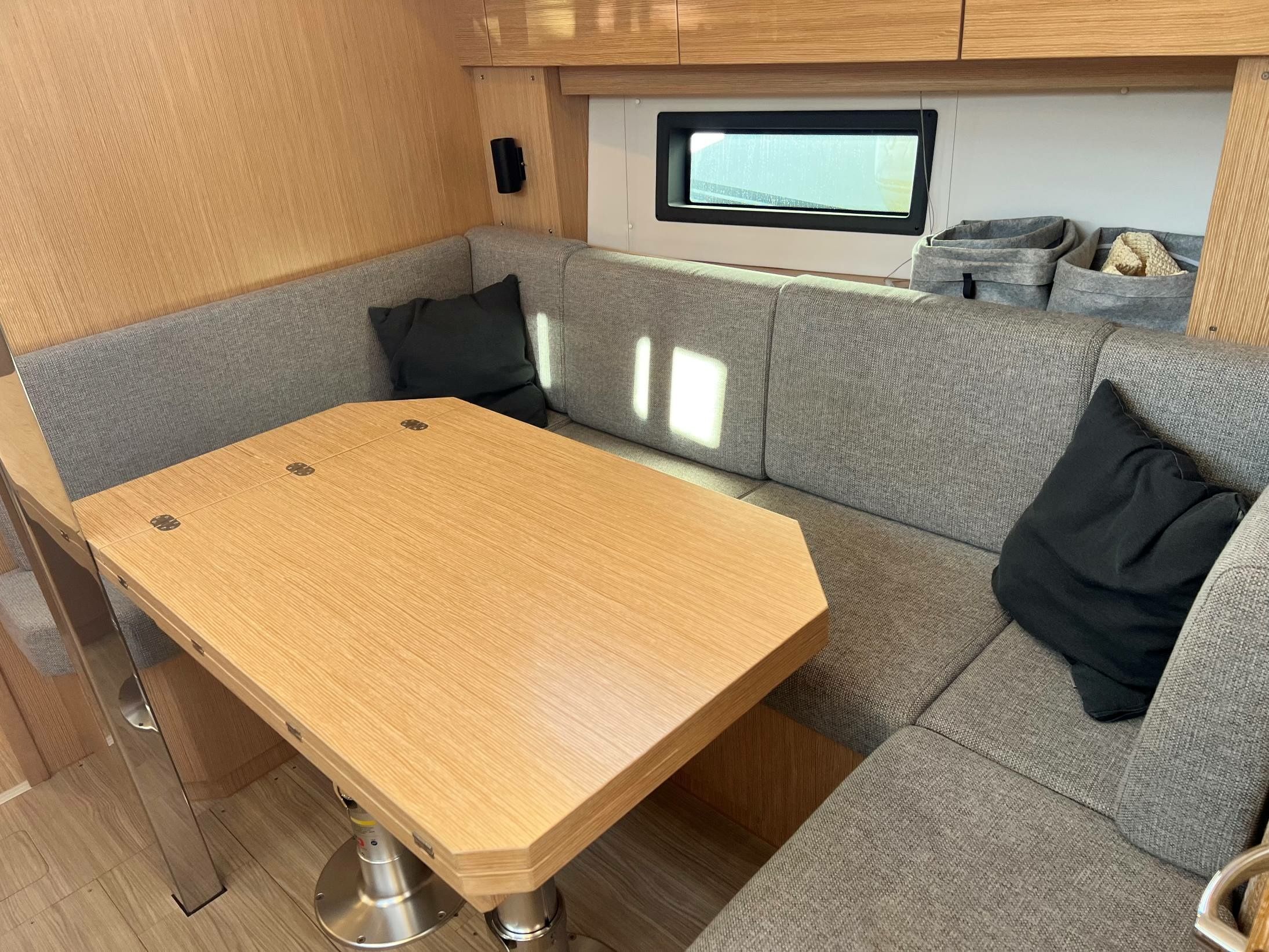 Bavaria C38 | Clalileo