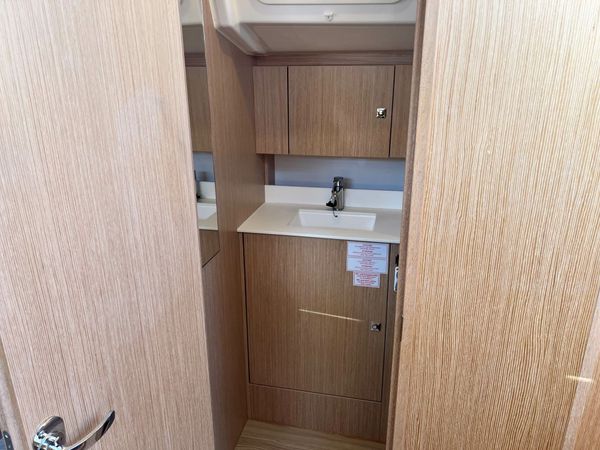 Bavaria C38 | Clalileo